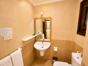 Double Room Back View Bathroom – Dyarna Hotel Dahab
